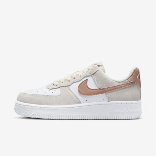 Кросівки Nike Air Force 1 07 FQ7779-100