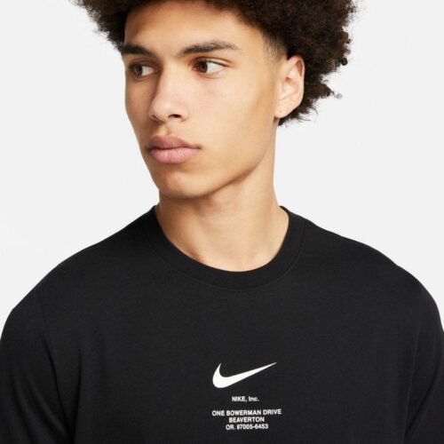 Футболка Nike Sportswear DZ2881-010