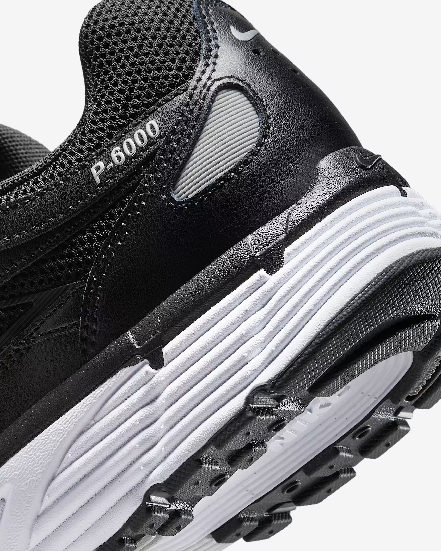Кросівки Nike P-6000 CD6404-026