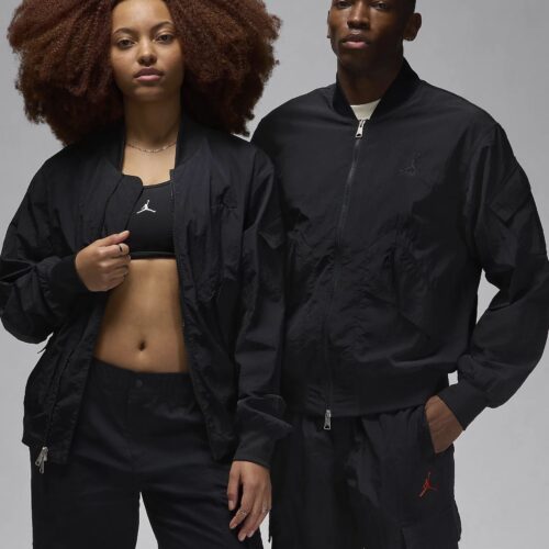 Куртка Nike M J Ess Stmt Ltwt Rngd Jkt FN4623-010