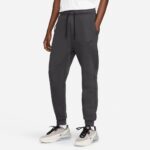 Штани Nike Tch Flc Jggr FB8002-060